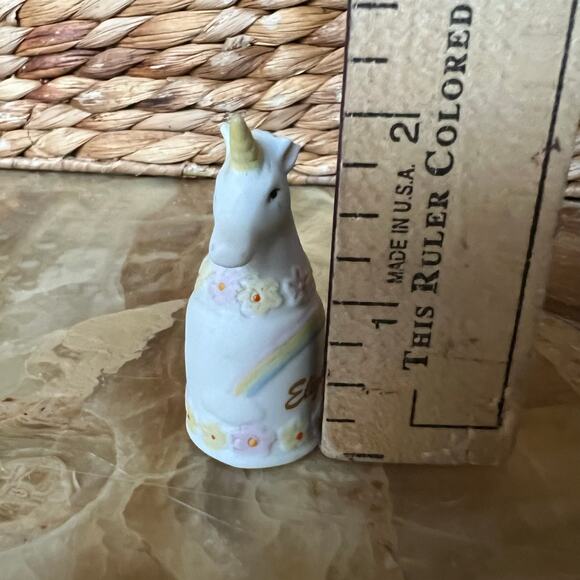 Unicorn Elizabeth Thimble - Picture 5 of 5